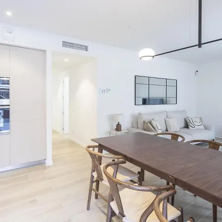 Precioso Con Terraza Y Piscina Apartment *